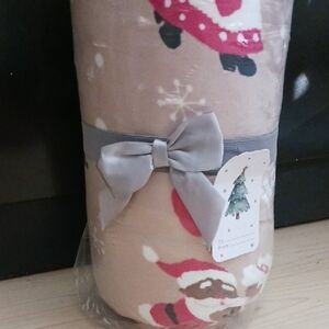 Festive Christmas Plush Fleece Throw With Holiday Motif